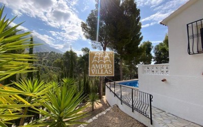 Villa zum verkaufen mit herrlichem Bergblick in Altea Costa Blanca.